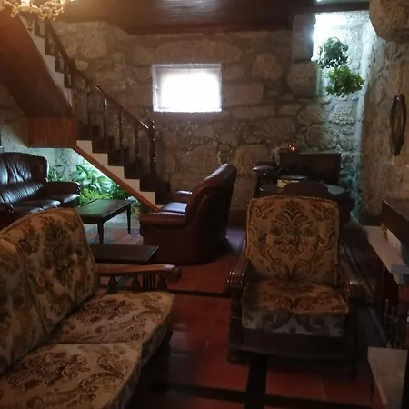 Casa Da Ponte Do Arrocho * לוריגה